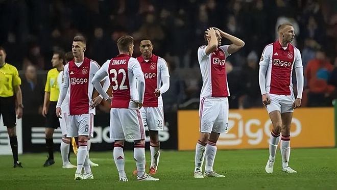 然而在战术 然而在战术